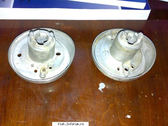 Piese fiat 600 de vanzare - si 2 socluri pentru ova . arata bine dar trebuie - Bursa