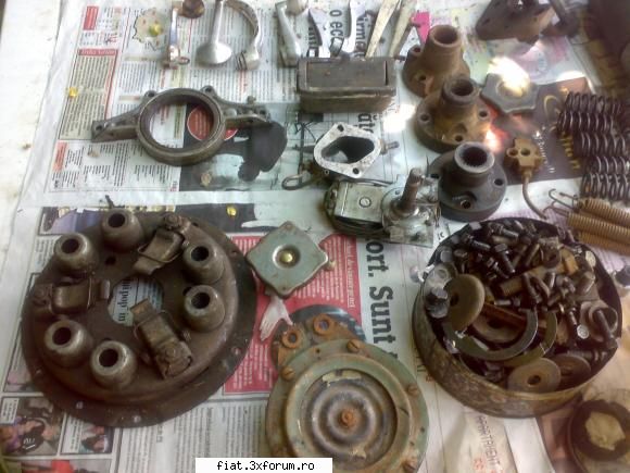 Piese fiat 600 de vanzare - placa presiune 25 lei claxon original 20 lei - Bursa