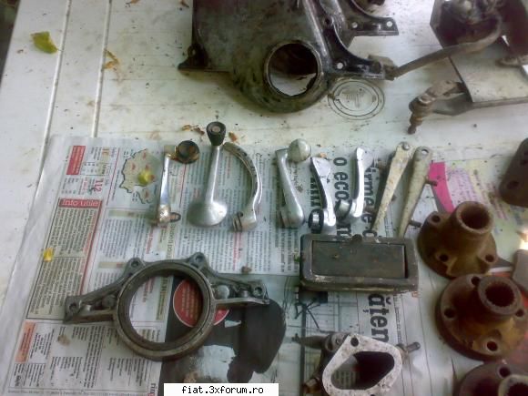 Piese fiat 600 de vanzare - 6 manere de alu 30 lei toate - Bursa