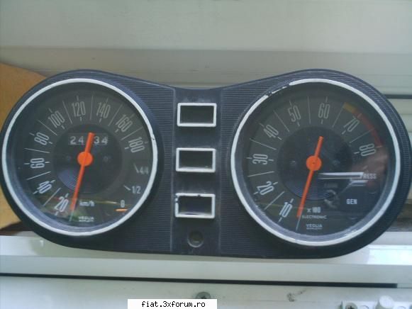 Piese interesante fiat 128 sport - Ceas km + turometru - Bursa