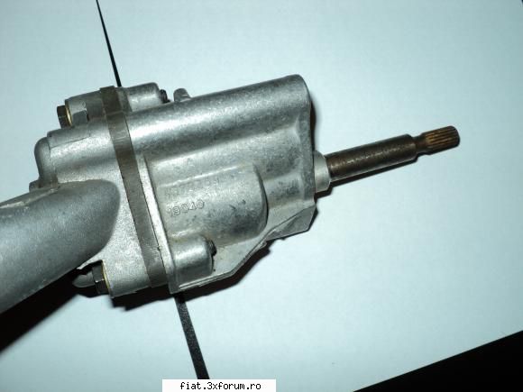 o ultima poza pompa ulei noua fiat 124-piesa de origine