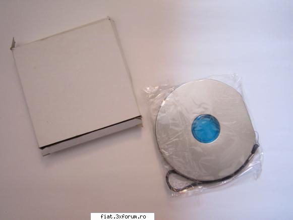 Port CD metalic " Burn day " - Salut ! Vand port CD metalic " Burn day " . Burn - Anunturi