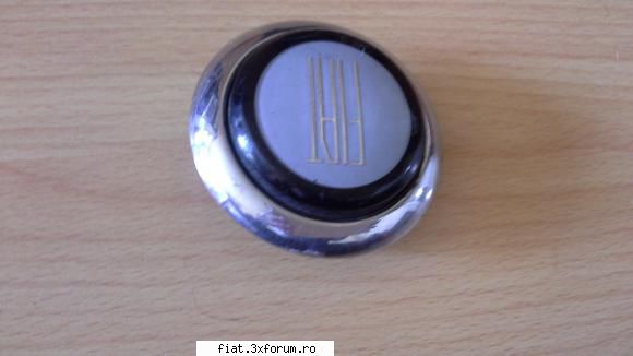 Propun un schimb... - Un buton claxon, nu știu ce model de Fiat - Bursa