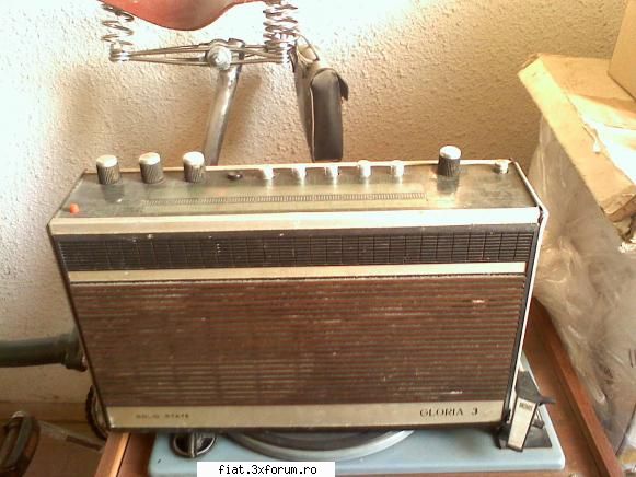 Radio Gloria 3 - Nu am cablu de alimentare. Pret 60 lei - Anunturi