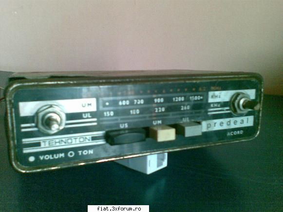 Radio Predeal 2 - mai am la vanzare sau schimb un radio predeal - Bursa