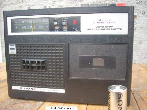 Radiouri - Radio KONIG , aspect retro, functional ca nou - Anunturi