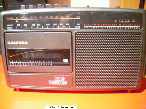 Radiouri - Adaug radiocasetofon GRUNDIG , autentic, perfecta - Anunturi