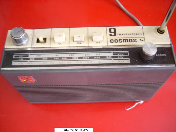 Radiouri - Cosmos 5 , made in Romania (RSR), functional - Anunturi