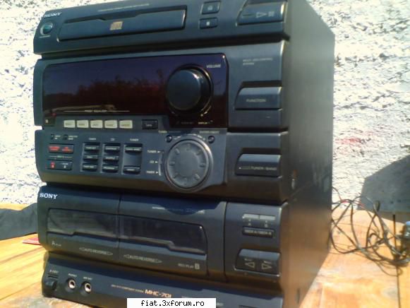 Radiouri - Adaug un radio de camera GRUNDIG RF 630 , simplu - Anunturi