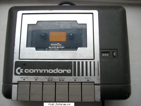 Radiouri - Adaug un casetofon deck COMODORE , original - Anunturi