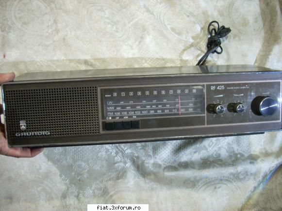 Radiouri - Adaug un radio de camera GRUNDIG RF 425 Ca nou - Anunturi