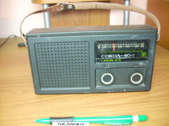 Radiouri - Adaug un aparat de radio marca SOKOL 404 fabricat - Anunturi