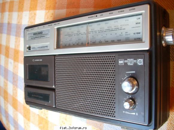 Radiouri - Adaug radiocasetofon GRUNDIG RR220 Original made - Anunturi