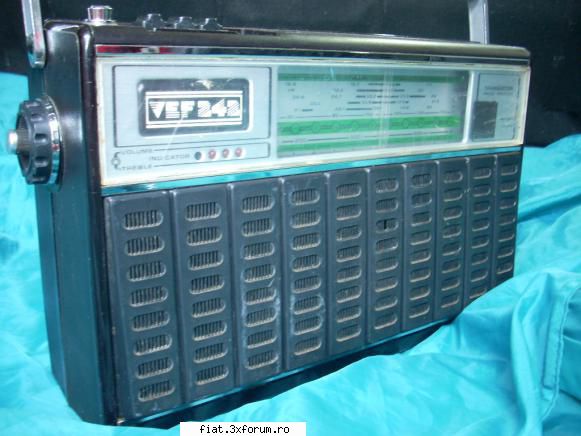 Radiouri - Adaug radio VEF 242 functional Pret 50 lei - Anunturi
