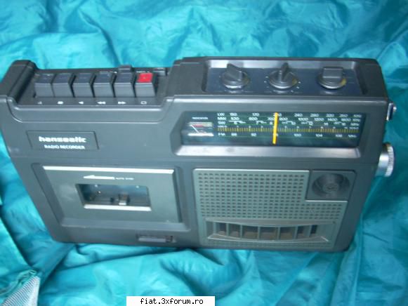 Radiouri - Adaug radiocasetofon HANSEATIC, brand autentic - Anunturi
