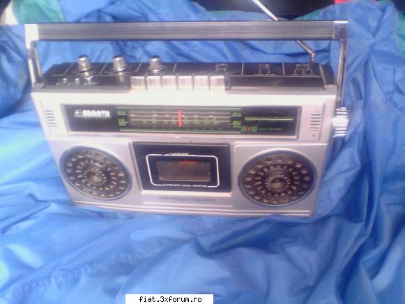 Radiouri - Adaug radiocasetofon stereo MANTA STR 3030K Este - Anunturi