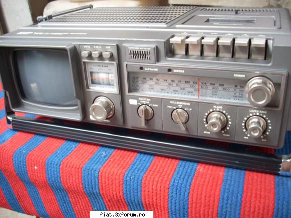 Radiouri - Adaug radiocasetofon cu TV marca ISP Este in - Anunturi