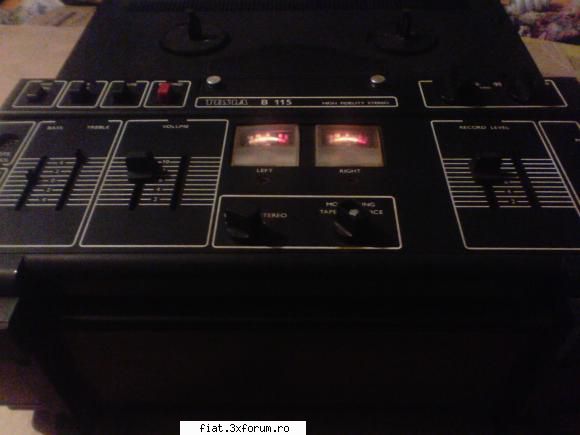 Radiouri - Adaug: a) Radio SELENA , made in URSS, neprobat - Anunturi