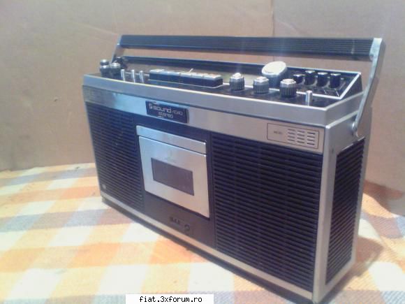 Radiouri - Boxele s-a rezervat Adaug un radiocasetofon - Anunturi