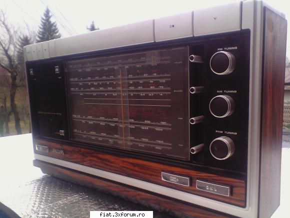 Radiouri - Adaug PHILIPS 22RR800 Oficial este primul - Anunturi