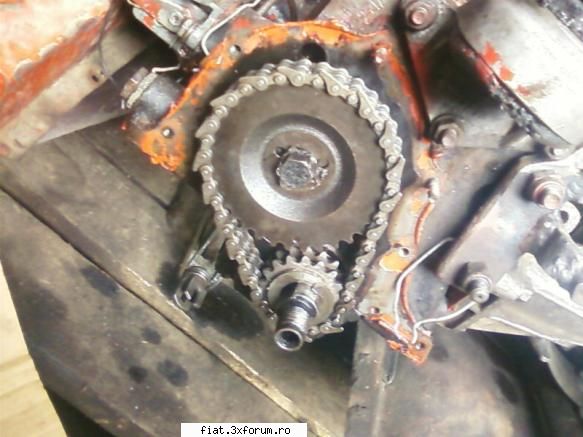 Reparatii pt. LIZ - lantul pus pe invres... asa la-m pus si eu pt ca - Club Fiat 500 & 600