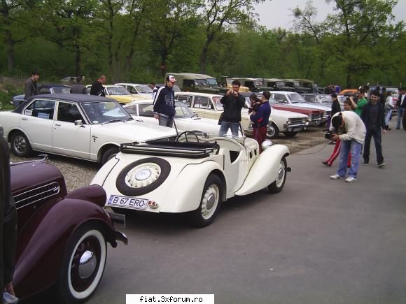 Retroparada Primaverii 2010 - Curios mi s'a parut dorinta unora dintre - Classic corner