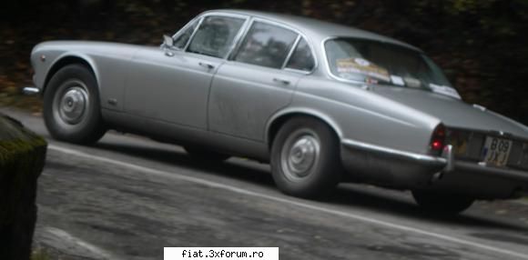 Retroparada toamnei - coupe - Classic corner