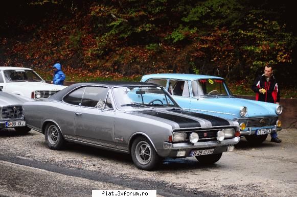 Retroparada toamnei - regrupare la Poenari - Classic corner