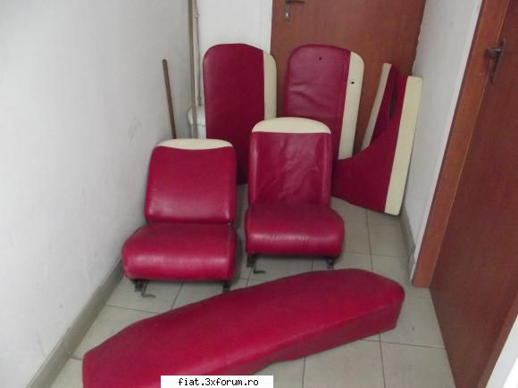 Scaune-interior complet FIAT 600 - Vind scaune fata,sezut si spatar spate ,plus - Club Fiat 500 & 600