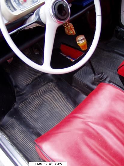 Se vinde Fiat 600 D - urmeaza interiorul - Bursa