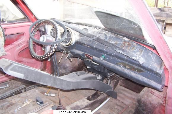 si din interior se vinde fiat 850 coupe