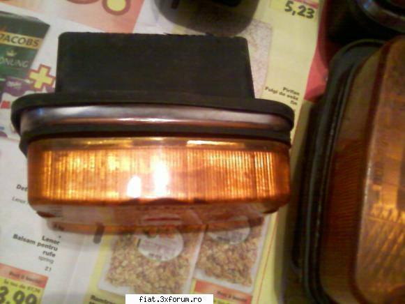 Semnalizatoare TRABANT- noi si vechi - poza cu cel nou - Anunturi