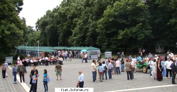 Targul Anticarilor 29-31 mai in Parcul Carol - george-bogdan - Classic corner