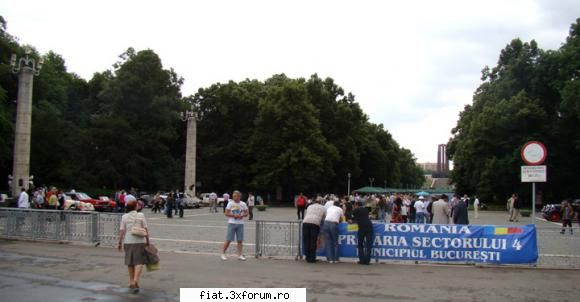 Targul Anticarilor 29-31 mai in Parcul Carol - asa cum spuneam un eveniment foarte reusit - Classic corner