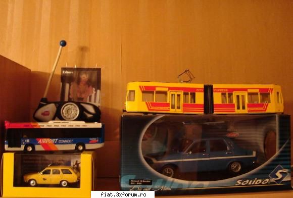 Trenuletele noastre - Ca de inceput, un tramvai, un autobus, o dacia - Classic corner