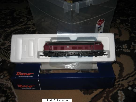 Trenuletele noastre - Si o locomotiva Diesel BR218 Roco generatie noua - Classic corner