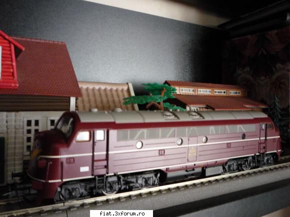 Trenuletele noastre - o locomotiva NOHAB produsa de Roco - Classic corner
