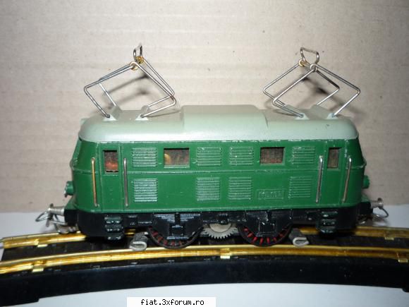 Trenuletele noastre - CotyRC6 - Classic corner