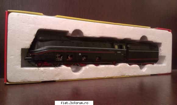 Trenuletele noastre - Locomotiva are generator de fum incorporat din - Classic corner
