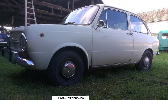 masina a avut un singur si se tine destul de bine... un fiat 850 castigat la cec