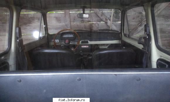 Un Fiat 850 castigat la CEC - La interior este complet si destul de frumoasa - Club Fiat 850