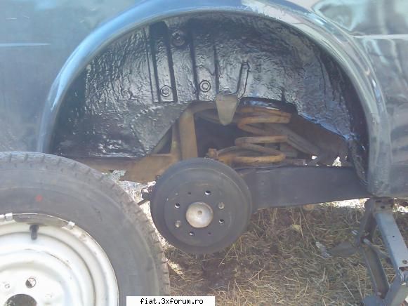 Un nou membru - merci mult pentri boza asta....si ceva antifoane - Club Fiat 850