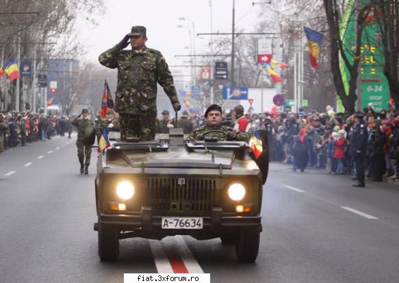 Un zimbru...si trei rechini - si totusi, inca mai defileaza - Alte marci