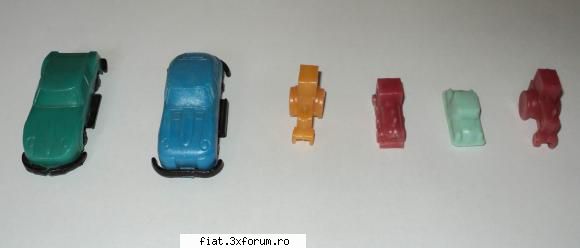 VAND - jucarii comuniste + carte - Vand : Lot jucarii comuniste - 6 piese - 50 lei - Anunturi
