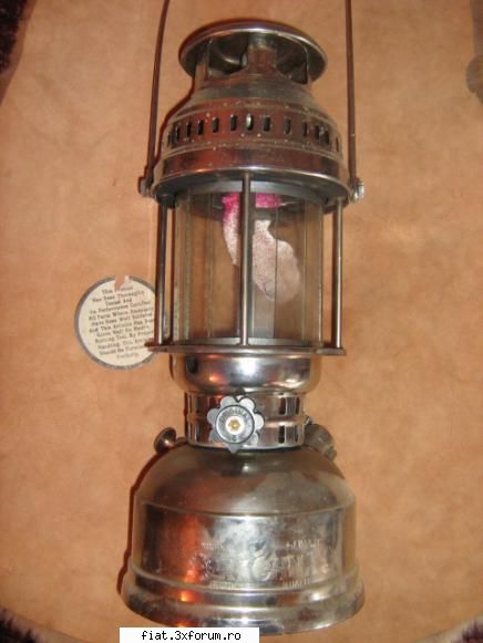 VAND : Lampa de iluminat ***PETROMAX*** de colectie ! - Aa ar trebui sa arate ! Sesizati > alba de - Anunturi