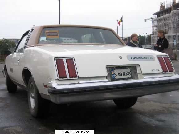 VAND Oldsmobile 5700 cc - Asa cum se poate vedea vand Oldsmobilul Cutlass - Classic corner