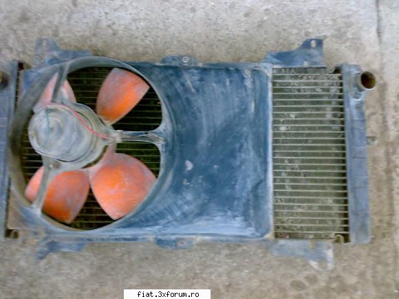 VAND radiator si electroventilator FORD - nu stiu de la ce model este de ford este dar este - Anunturi