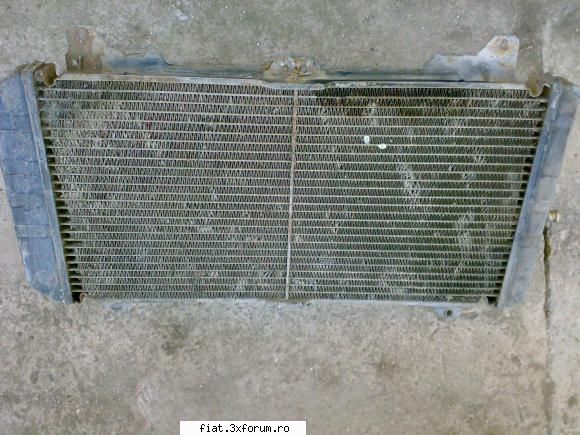 VAND radiator si electroventilator FORD - poate ii trebuie cuiva : pret 50 lei - Anunturi