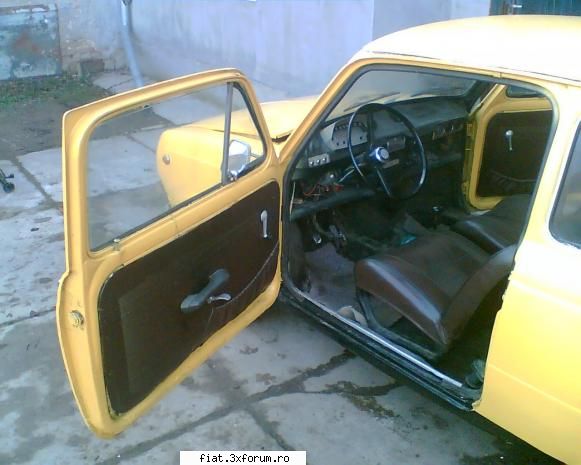 Vand 2 bucati FIAT 850 - Vand 2 bucati FIAT 850, inmatriculate. Ce galbena - Club Fiat 850