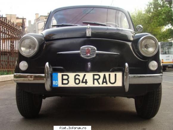 Vand 2 fiaturi 600 - Mai sus grasa aia isi spala maisna ei, nu pe a - Bursa